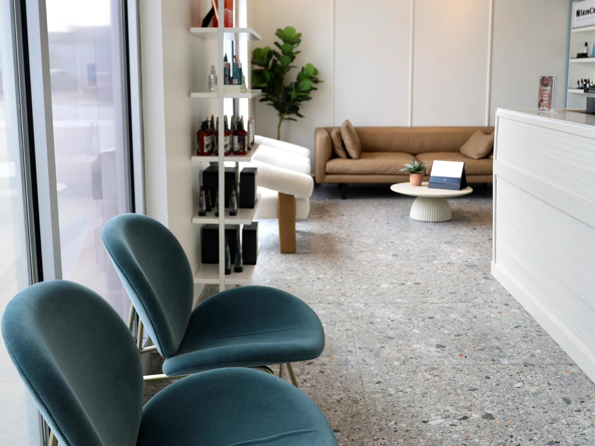 SKIN Clinics Steinbach interior